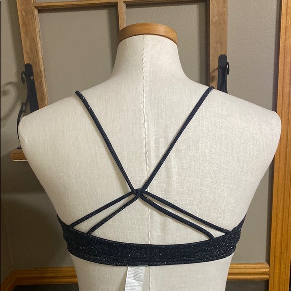 Fabletics low impact black & silver sparkle seamless lurex strappy bra size m - Picture 3 of 9